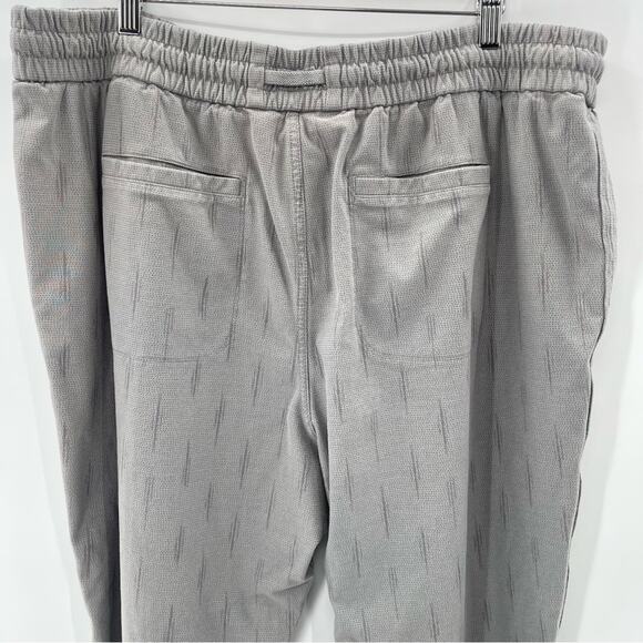 Athleta Farallon Printed Thick Jogger Spliced Majic Metropolis Grey  Size 20 - Picture 9 of 15